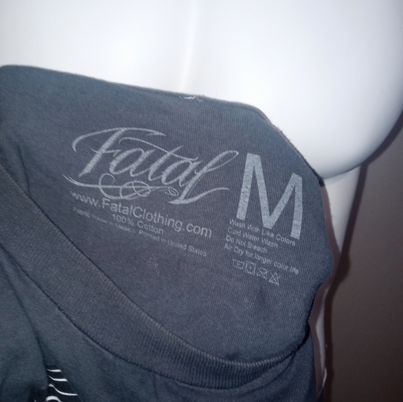 Fatal Clothing T-shirt Sz M - Picture 6 of 6